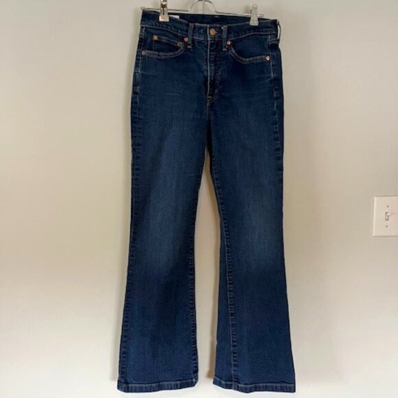 Gap 70's Flare High Rise Jeans, Size 28/6R, Dark Wash - Picture 1 of 4